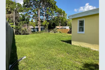 920 Revels Lane, Fort Pierce, FL 34982 - Photo 9