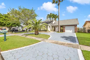 11951 NW 35th St, Sunrise, FL 33323 - Photo 5