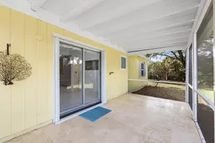 227 W Riverside Dr, Jupiter, FL 33469 - Photo 19