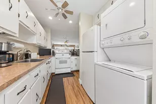 1060 Citrus Way, Delray Beach, FL 33445 - Photo 3