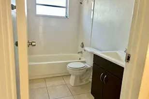 2505 NW 105th Ln, Sunrise, FL 33322 - Photo 11