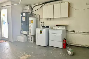 2505 NW 105th Ln, Sunrise, FL 33322 - Photo 23