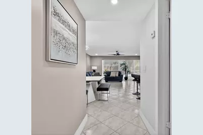 492 Piedmont, Delray Beach, FL 33484 - Photo 3