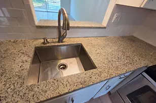 3400 NW 48th Ave, Lauderdale Lakes, FL 33319 - Photo 23