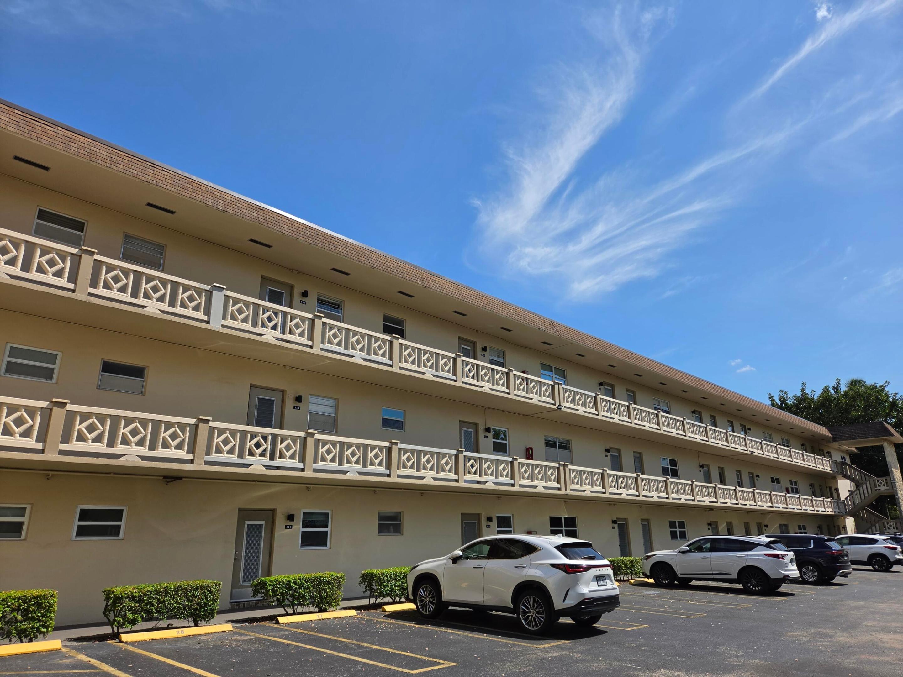 3400 NW 48th Ave #512 - 3400 NW 48th Ave #512, Lauderdale Lakes, FL 33319 Luxury Property | Jose Angel Pina