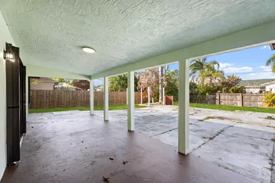 1672 SW Schleicher Lane, Port Saint Lucie, FL 34984 - Photo 27