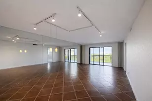 2205 S Cypress Bend Dr, Pompano Beach, FL 33069 - Photo 1
