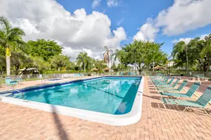 2205 S Cypress Bend Dr, Pompano Beach, FL 33069 - Photo 25