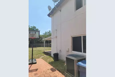 8448 NW 196th Terrace, Hialeah, FL 33015 - Photo 59