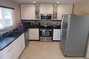 8448 NW 196th Terrace, Hialeah, FL 33015 - Photo 9