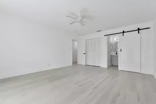 425 Greenbriar Dr, Lake Park, FL 33403 - Photo 15