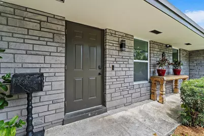 425 Greenbriar Drive, Lake Park, FL 33403 - Photo 3