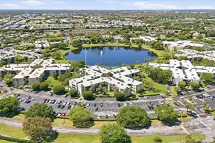 5370 Las Verdes Cir, Delray Beach, FL 33484 - Photo 27