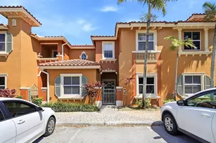 5825 Siena Ln, Hollywood, FL 33021 - Photo 1