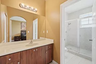 5825 Siena Ln, Hollywood, FL 33021 - Photo 19