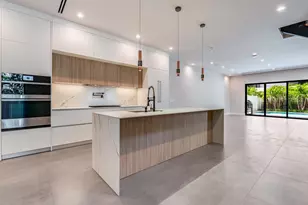 919 NE 17th Terrace, Fort Lauderdale, FL 33304 - Photo 3