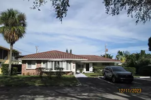 1911 NE 27th Ct, Lighthouse Point, FL 33064 - Photo 1