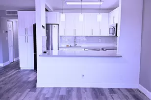 700 Village Green Ct, Palm Springs, FL 33461 - Photo 7