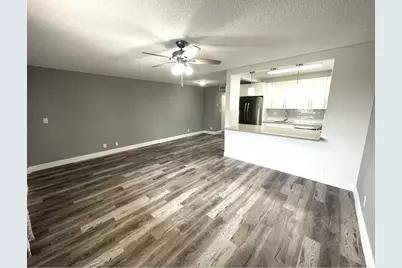 700 Village Green Court #319, Palm Springs, FL 33461 - Photo 3