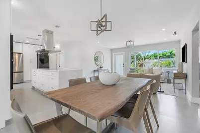 324 NE 28th Street, Wilton Manors, FL 33334 - Photo 13