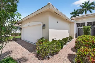 10732 Royal Caribbean Cir, Boynton Beach, FL 33437 - Photo 7