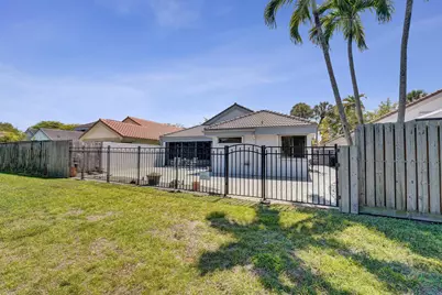 9355 NW 18th Drive, Plantation, FL 33322 - Photo 25