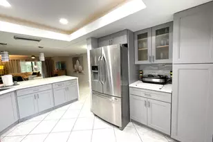 1714 Consulate Pl, West Palm Beach, FL 33401 - Photo 3