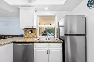 1110 SW 9th Ave, Boca Raton, FL 33486 - Photo 11