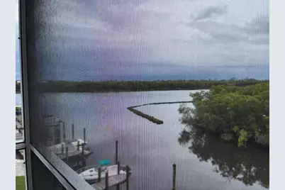 689 NE 6th Court #404, Boynton Beach, FL 33435 - Photo 5