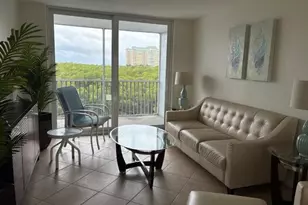 689 NE 6th Ct, Boynton Beach, FL 33435 - Photo 11