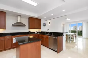 20201 E Country Club Dr, Aventura, FL 33180 - Photo 37