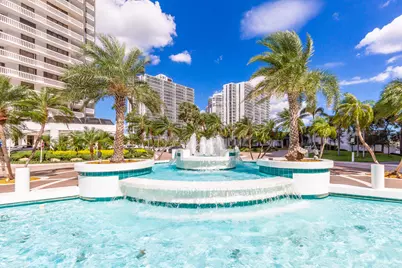 20201 E Country Club Drive #706, Aventura, FL 33180 - Photo 9