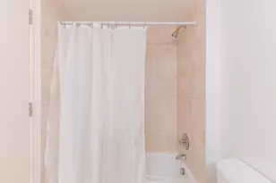 20201 E Country Club Dr, Aventura, FL 33180 - Photo 57