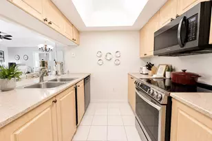 179 Waterside Dr, Hypoluxo, FL 33462 - Photo 9