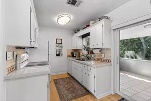 1109 NW 8th St, Boynton Beach, FL 33426 - Photo 9