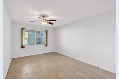 1017 Cornwall A, Boca Raton, FL 33434 - Photo 27