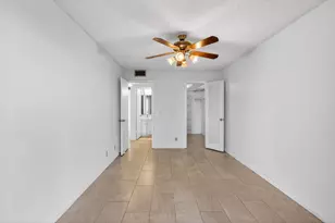 1017 Cornwall A, Boca Raton, FL 33434 - Photo 41