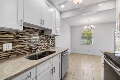 1017 Cornwall A, Boca Raton, FL 33434 - Photo 21