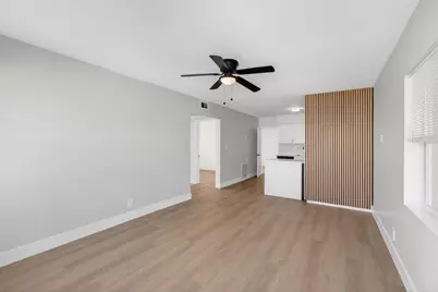 116 SE 2nd Avenue, Boynton Beach, FL 33435 - Photo 3