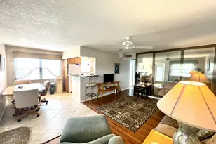 328 Farnham P, Deerfield Beach, FL 33442 - Photo 5