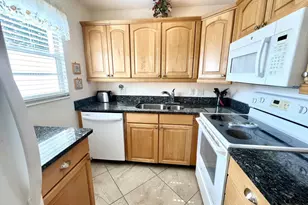 328 Farnham P, Deerfield Beach, FL 33442 - Photo 1
