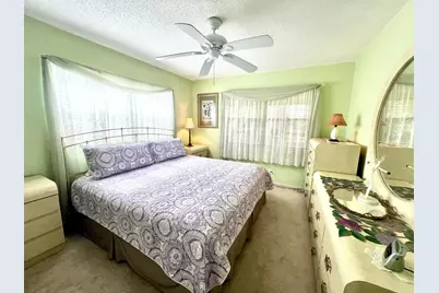328 Farnham P, Deerfield Beach, FL 33442 - Photo 13