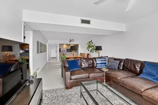 1528 Whitehall Dr, Davie, FL 33324 - Photo 3