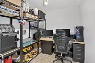 1528 Whitehall Dr, Davie, FL 33324 - Photo 25