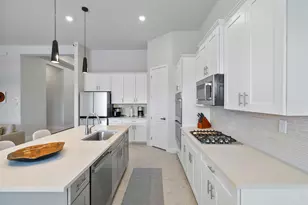 7985 Ironwood Way, Parkland, FL 33067 - Photo 11