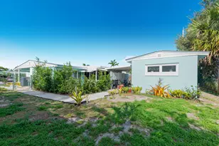 2574 NE Roberta St, Jensen Beach, FL 34957 - Photo 11