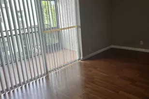 4451 Treehouse Ln, Tamarac, FL 33319 - Photo 5