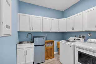 12932 SW Lake Fern Cir, Port Saint Lucie, FL 34987 - Photo 23