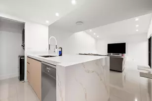 12350 NW 12th Ct, Pembroke Pines, FL 33026 - Photo 7