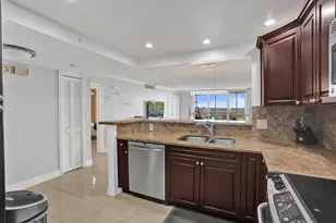 3520 Oaks Way, Pompano Beach, FL 33069 - Photo 15